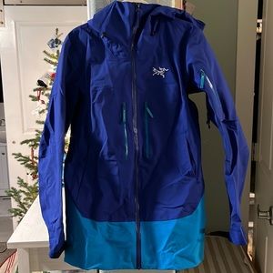 ARC’TERYX women’s ski shell size small